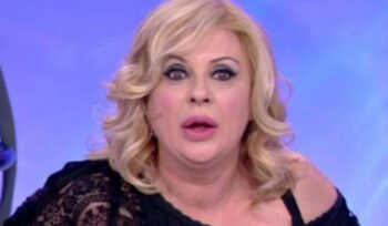 Tina Cipollari nuovamente assente a Uomini e Donne
