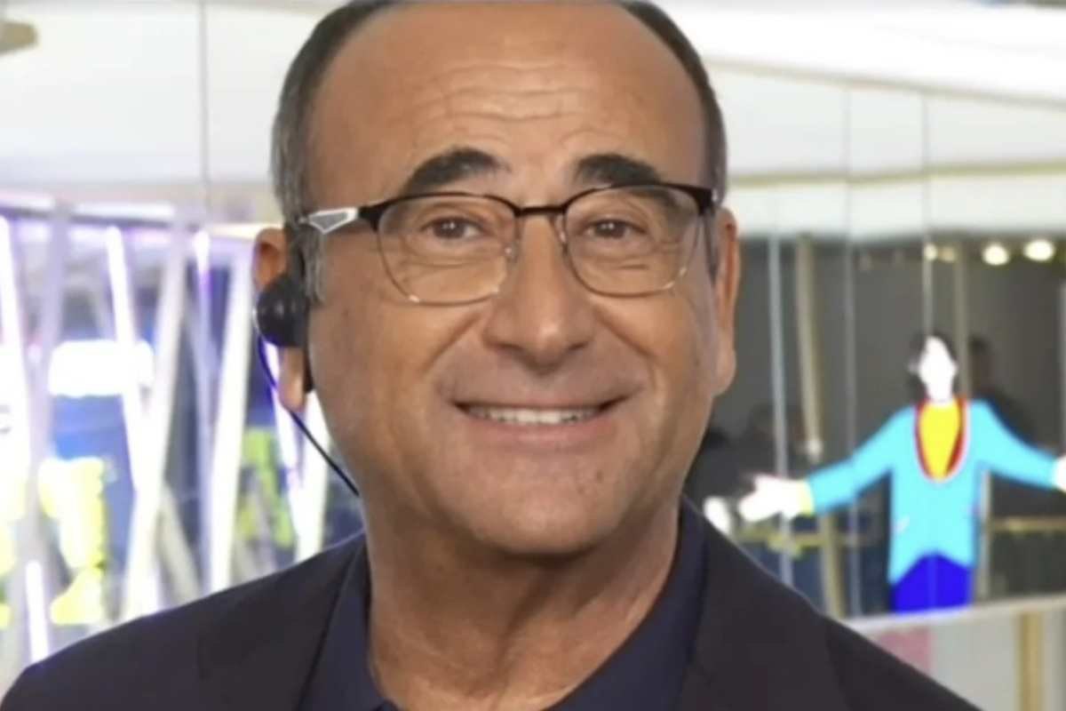 Dopo aver consolidato una carriera iniziata negli anni Ottanta tra radio locali e programmi comici toscani, Conti si è affermato