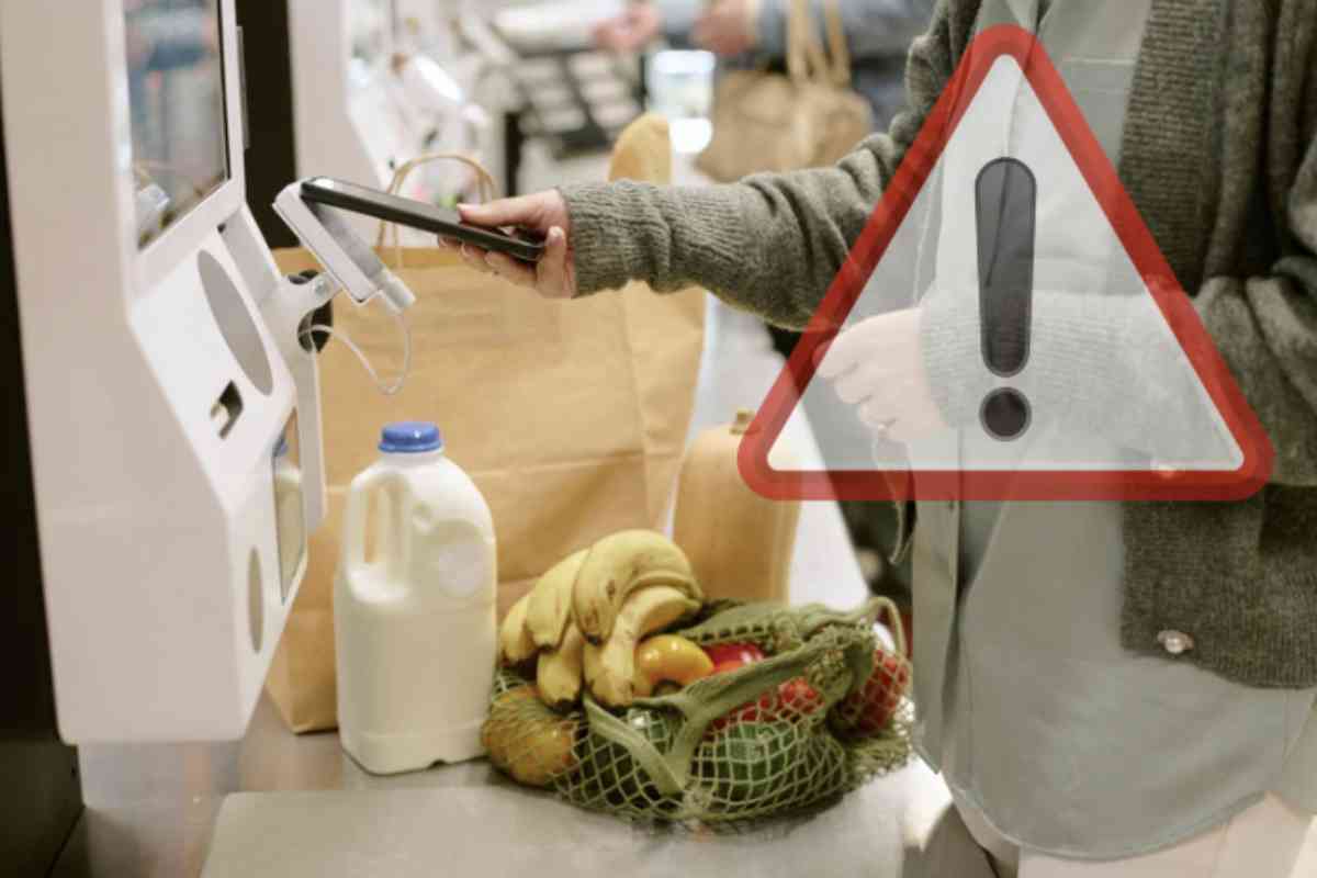 Negli ultimi mesi, le segnalazioni di consumatori che, dopo aver pagato con il bancomat, si ritrovano con centinaia di euro sottratti