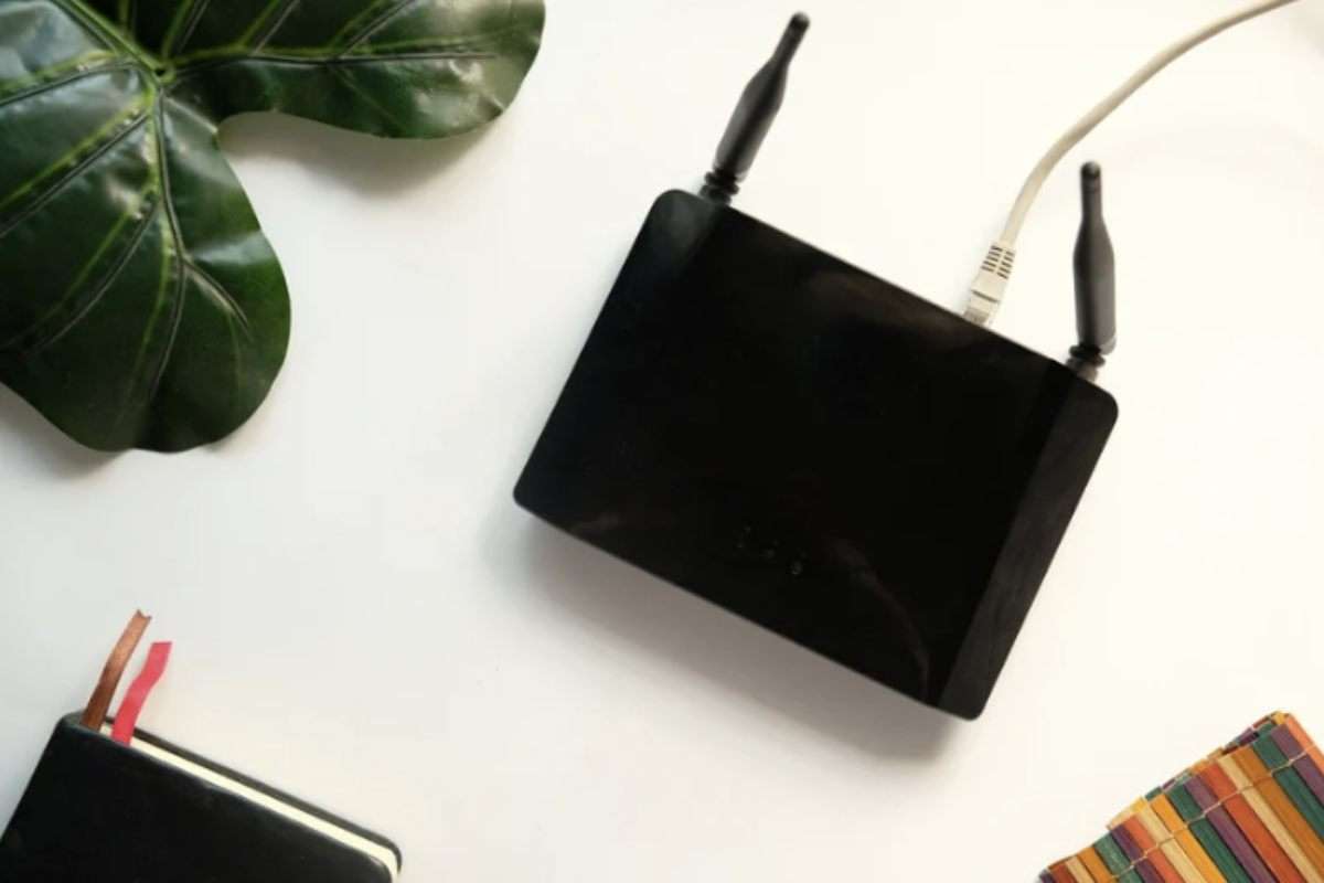 Modem Per un utilizzo ottimale dello smartphone, è consigliabile disattivare manualmente il WiFi prima di uscire di casa o impostare il dispositivo