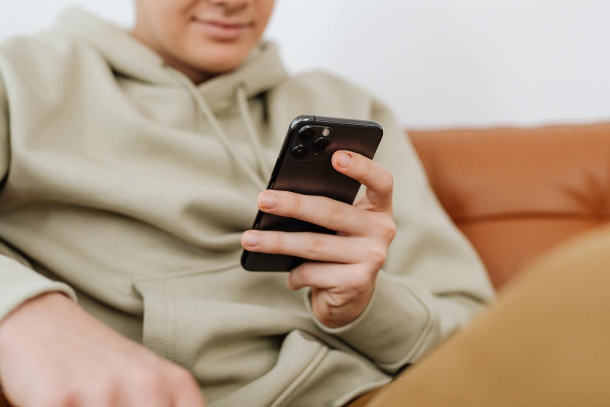 Attenti allo smartphone, rischi una maxi truffa