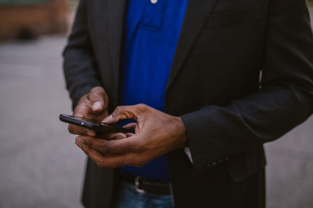 Allarme WhatsApp, miliardi di numeri di telefono a rischio